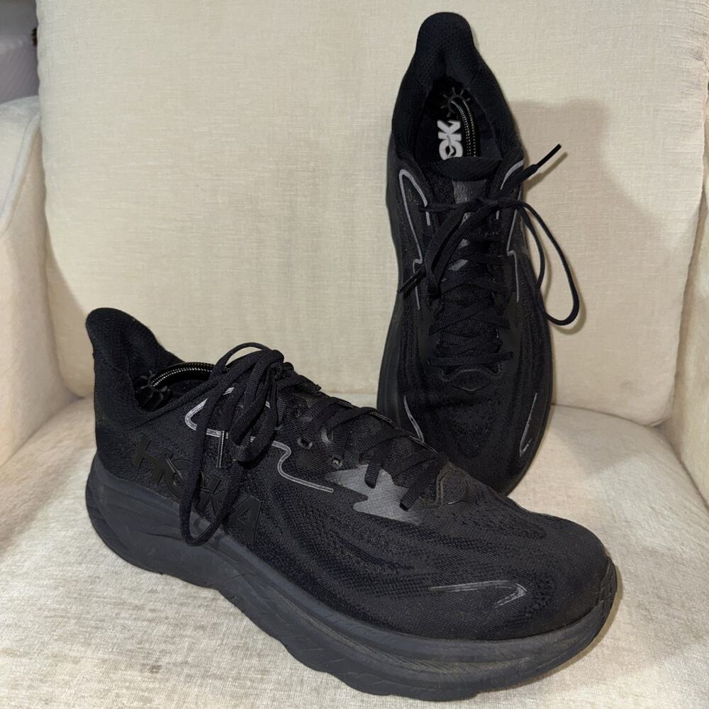 Hoka Clifton 10 Wide Mens Running Shoes Size 13 2E Triple Black Athletic Sneaker